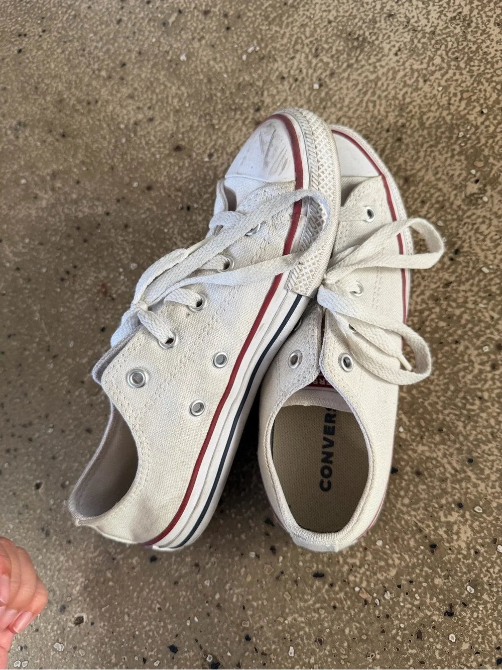 Converse All Star Chuck Taylor Canvas Low Top, Classic Sneaker - US SIZE 3